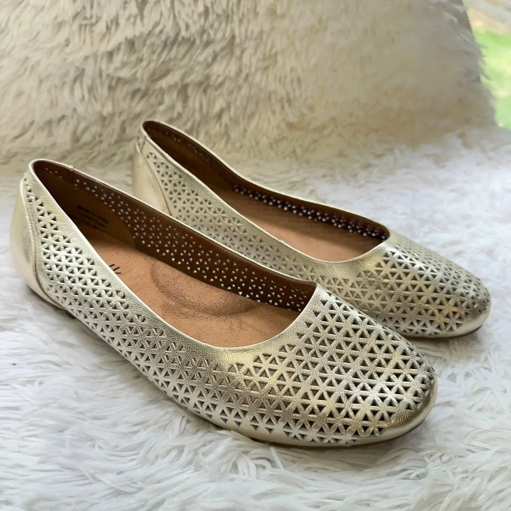 Softwalk Sonoma Perforated Gold Tone‎ Leather Flat Shoes Size 10.5 W